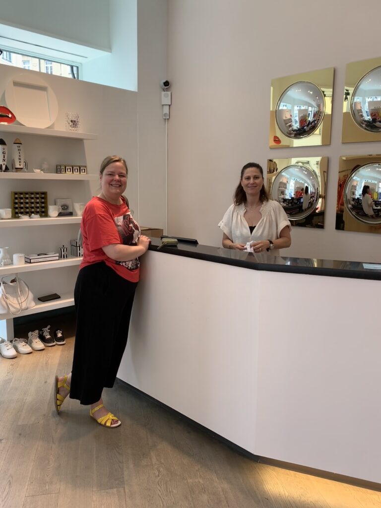 Premium & Contemporary Fashion Boutiquen: Zusann Premium & Contemporary Fashion Boutiquen: Zusann