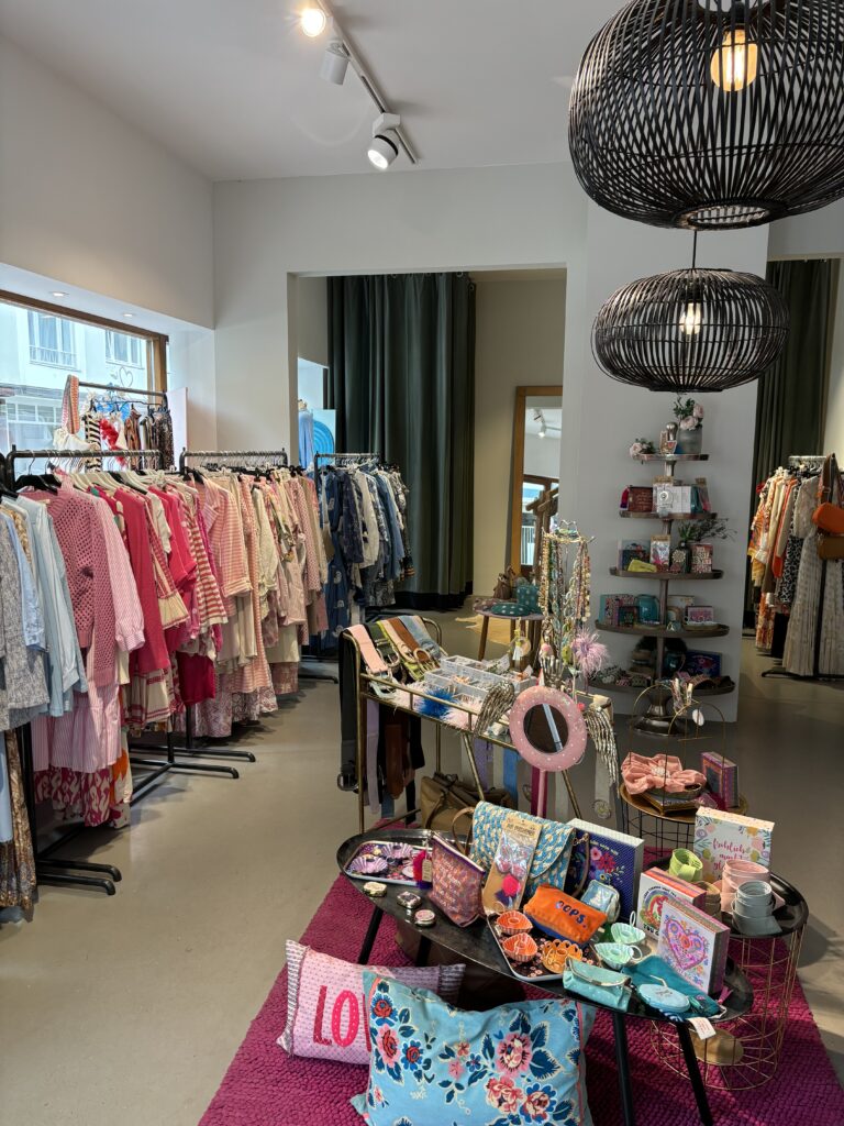 Münchens schönste Stores für Sommermode_Augusta Münchens schönste Stores für Sommermode_Augusta